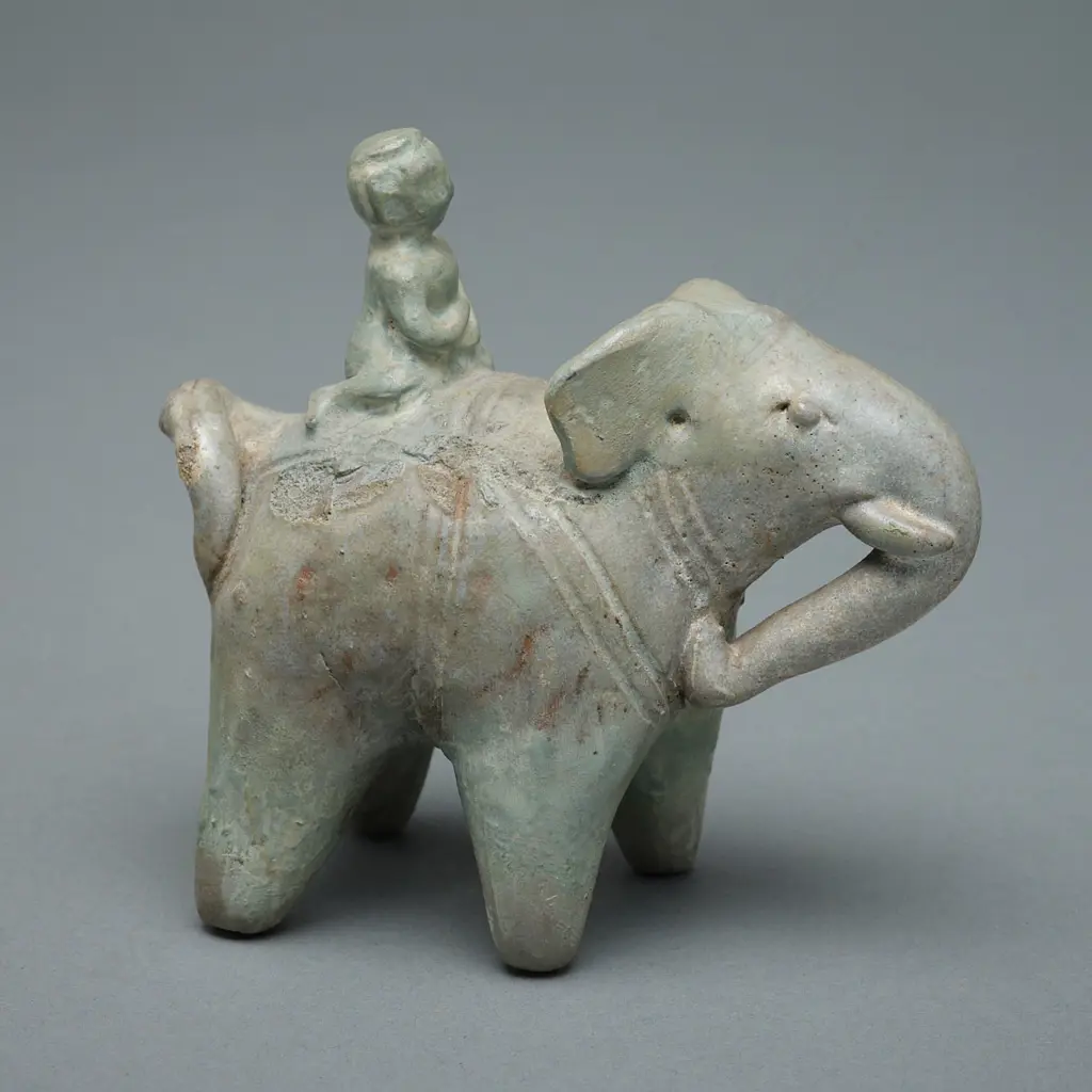 A Sawankhalok stoneware figure, Image 1++